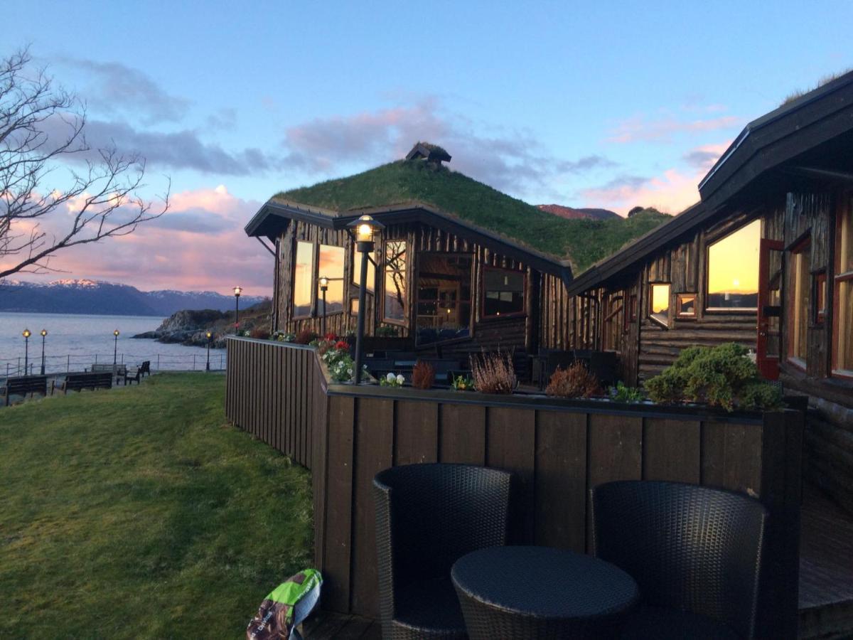 Brekkestranda Fjordhotel Brekke  エクステリア 写真
