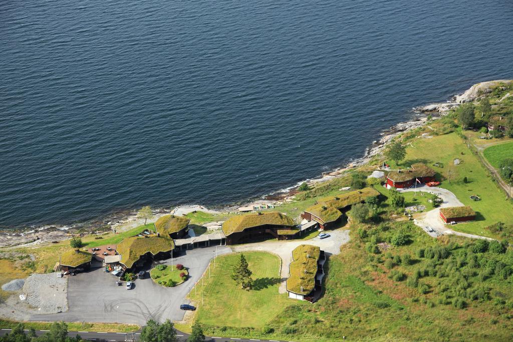 Brekkestranda Fjordhotel Brekke  エクステリア 写真
